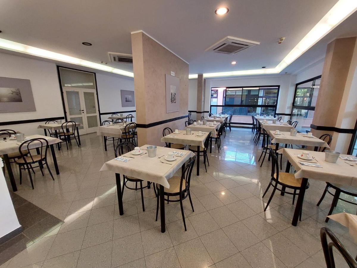 Vinsea Hotel Bellaria-Igea Marina Eksteriør billede